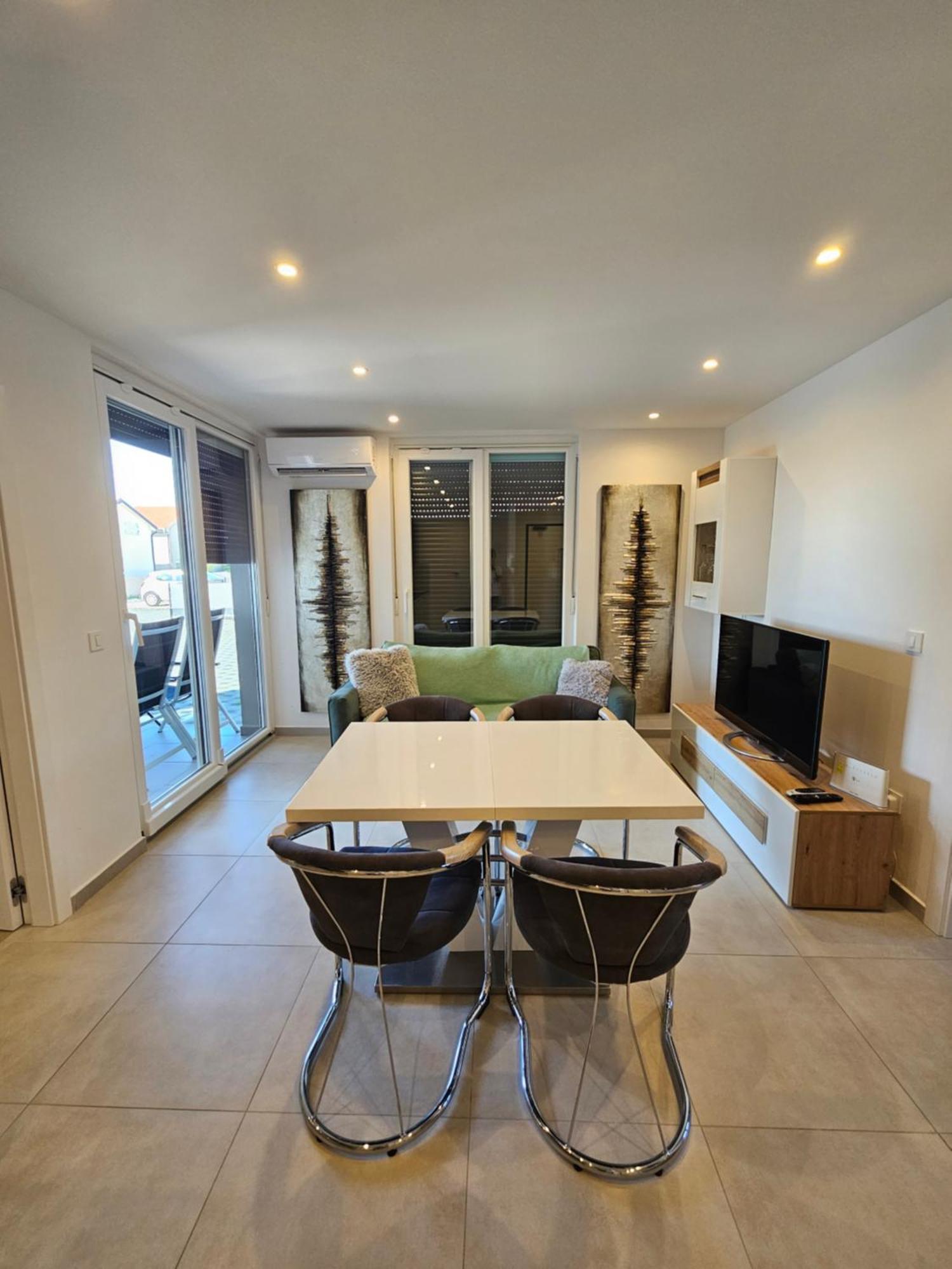Apartmán La Selina Nin Exteriér fotografie
